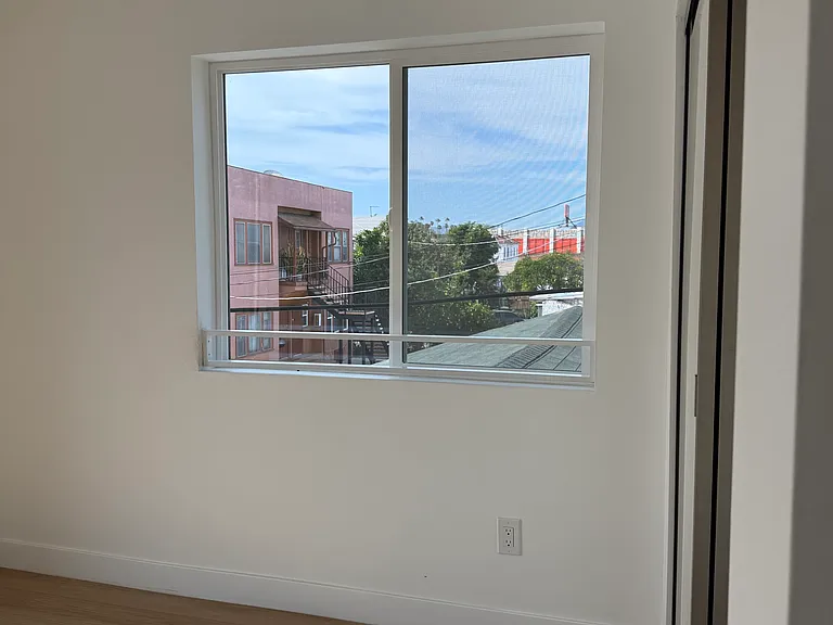2024 7th Ave #2028-1/4 — Photo 19
