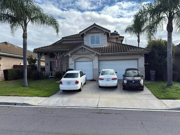 5727 Dartmoor Cir, Oceanside, CA 92057