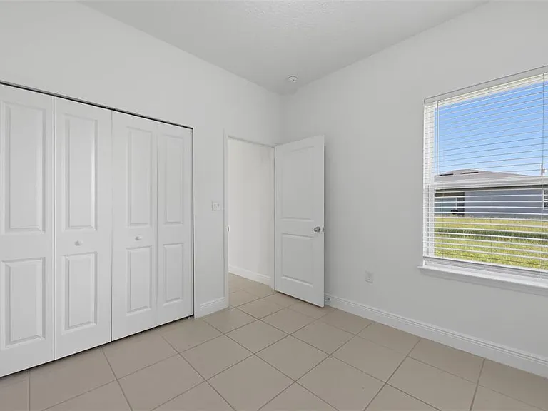 304 Begonia Ct — Photo 24