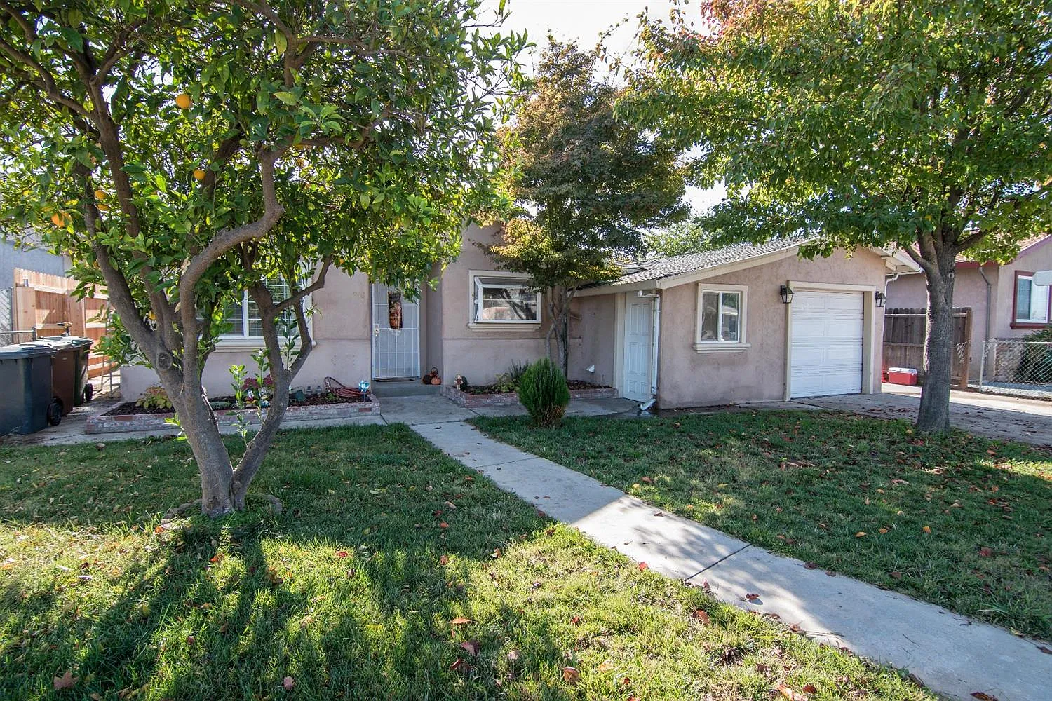 918 Glendale Ave photo 1