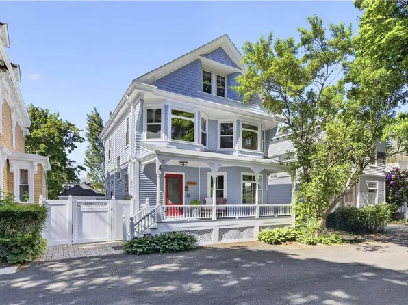 12 1/2 Park St, Newport, RI 02840