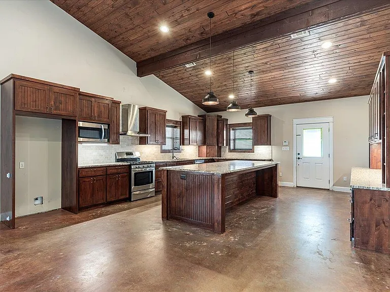 300 County Road 407 — Photo 4