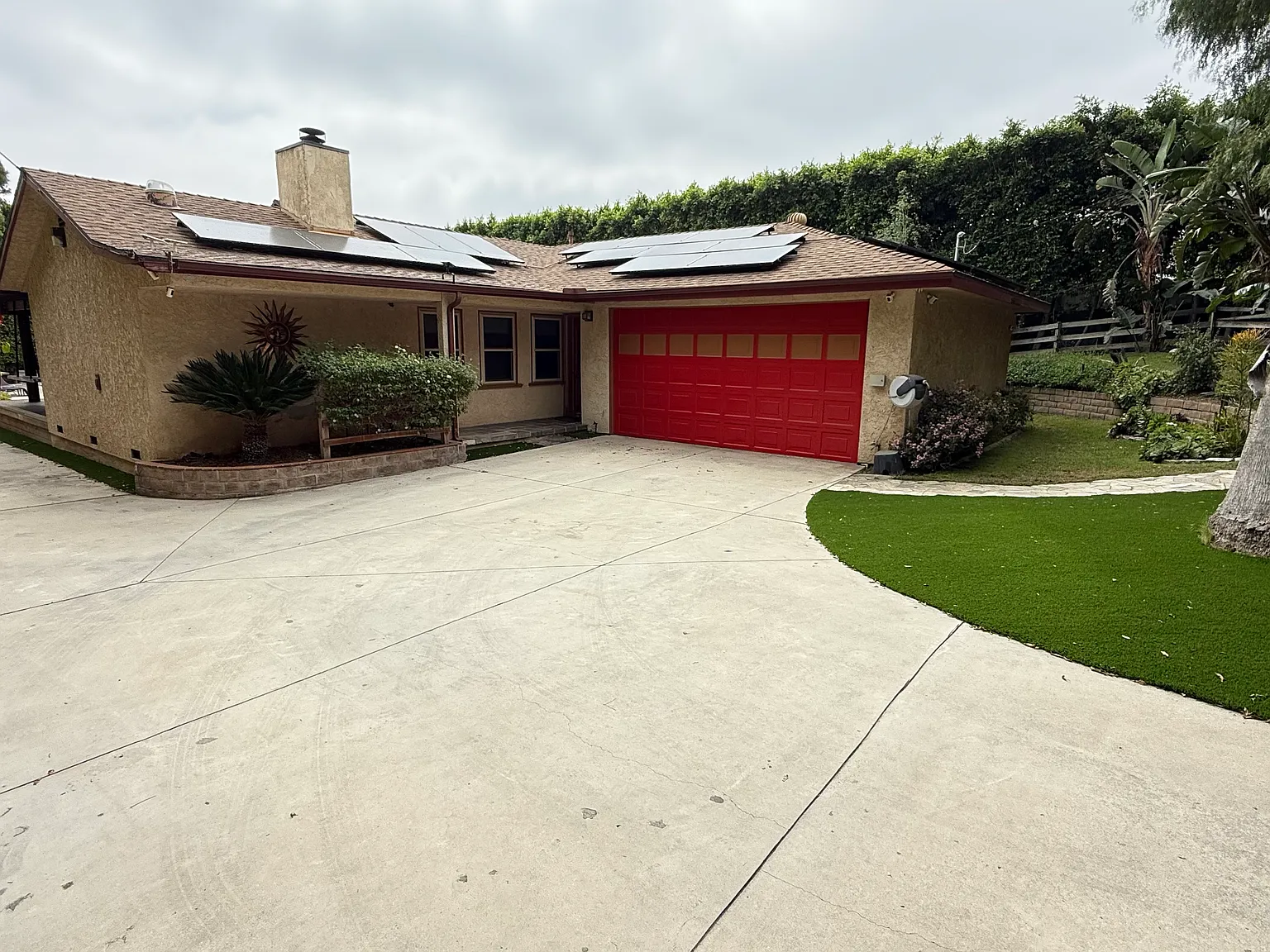 3 bed, 1842 sqft, $2,200 — Photo 3