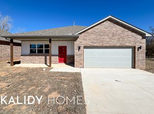 821 Remington Ave, Jones, OK 73049