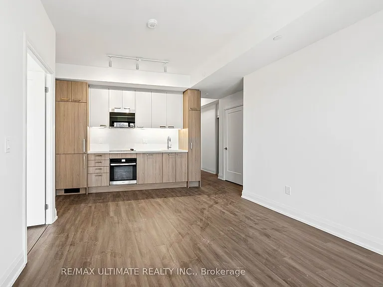 20 Soudan Ave #3411 — Photo 15