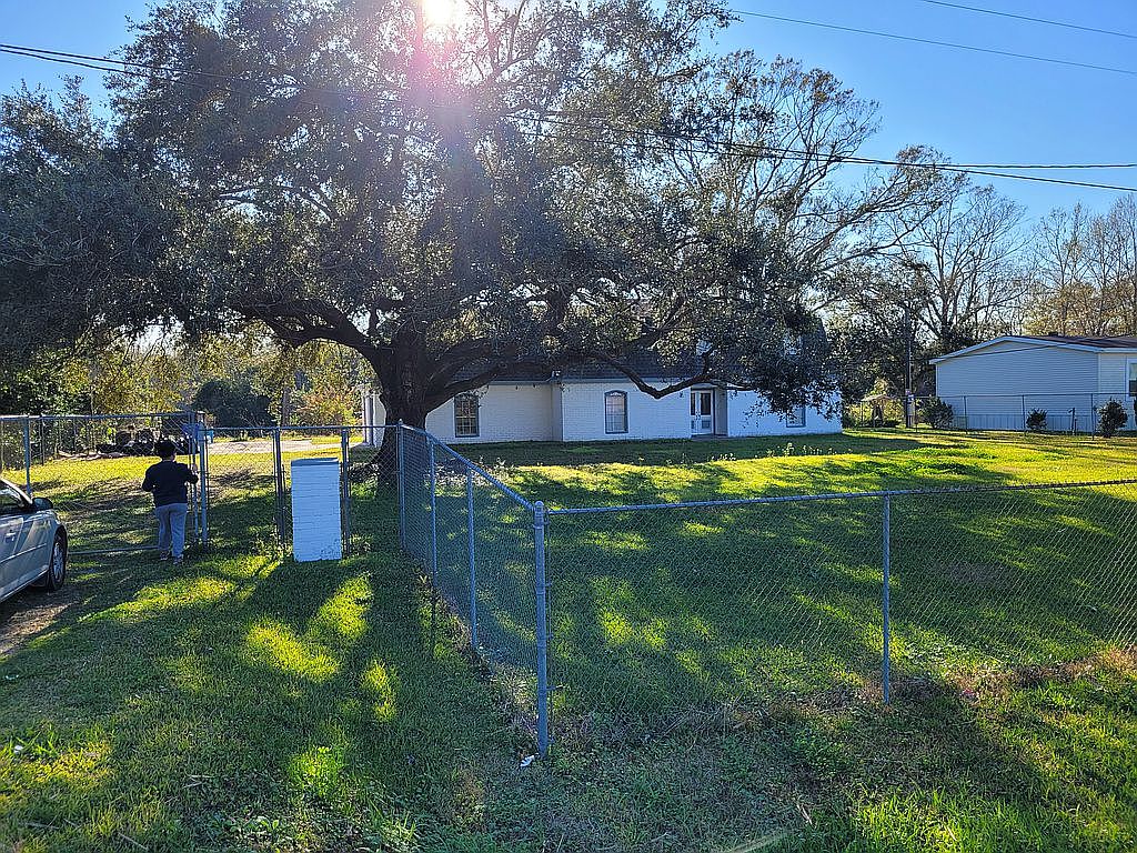 2841 Highway 308, Labadieville, LA 70372 Zillow
