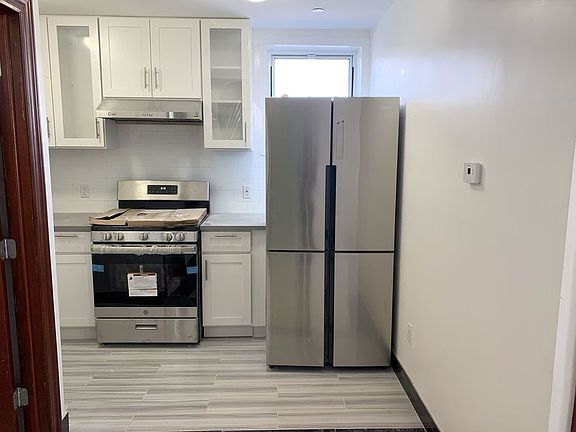 2nd image of 813 52nd St #3G