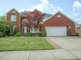 15658 Retreat Dr, Macomb, MI 48042