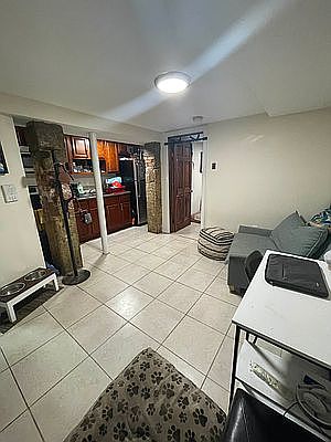 2nd image of 181 Pulaski St #3