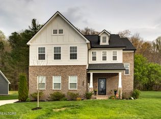 130 E Westcott Overlook, Oak Ridge, TN 37830