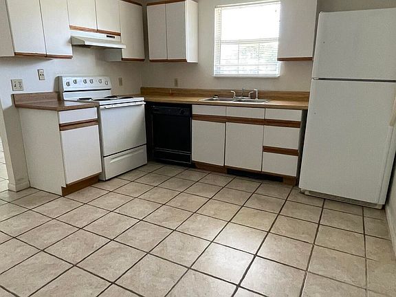 4th image of 1845 Old Moultrie Rd APT 77