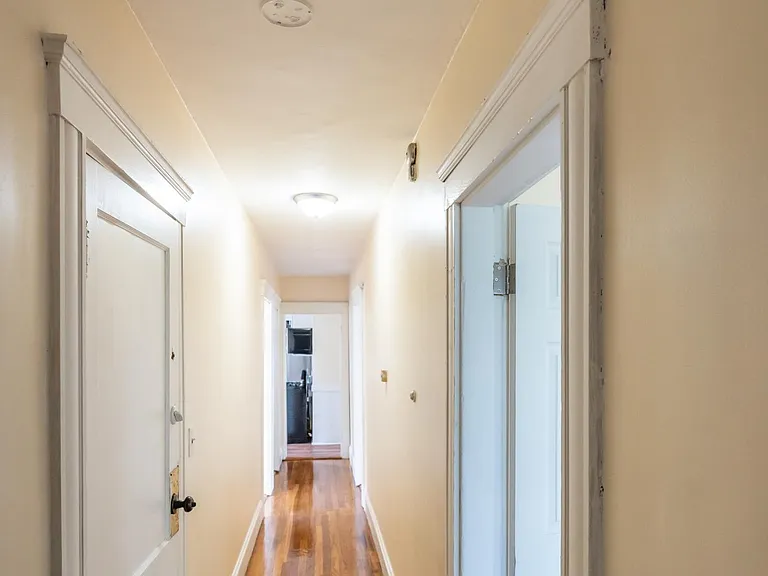 39 Perry St #3 — Photo 13