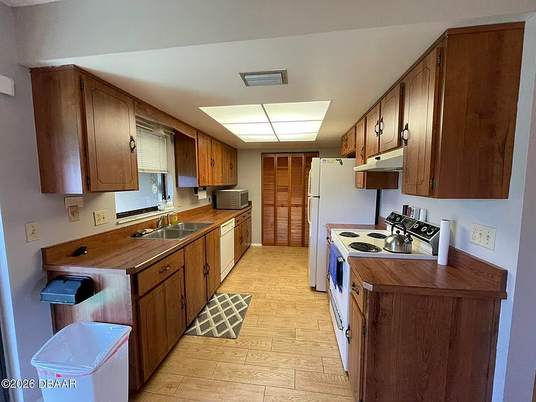 1000 Egret Ct — Photo 13