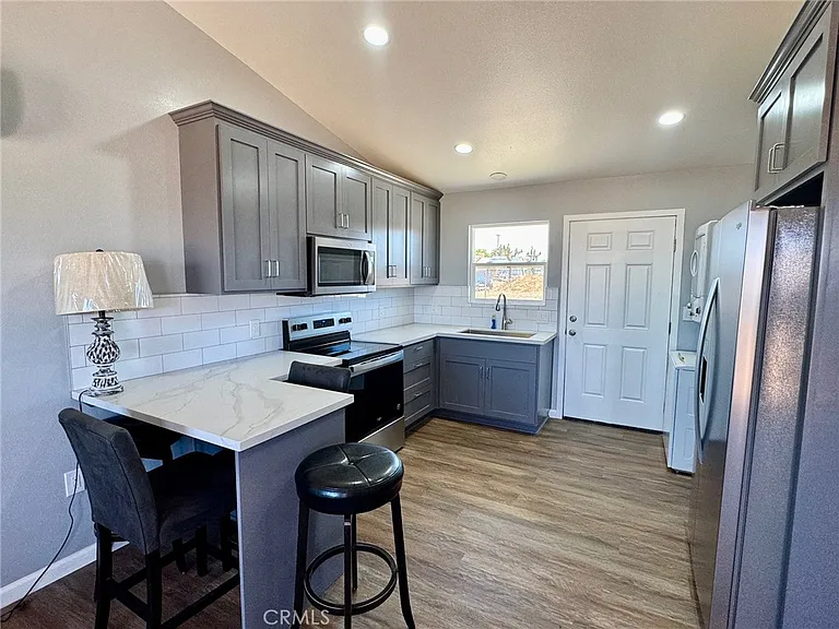 8867 Gorgonio Rd #B — Photo 11