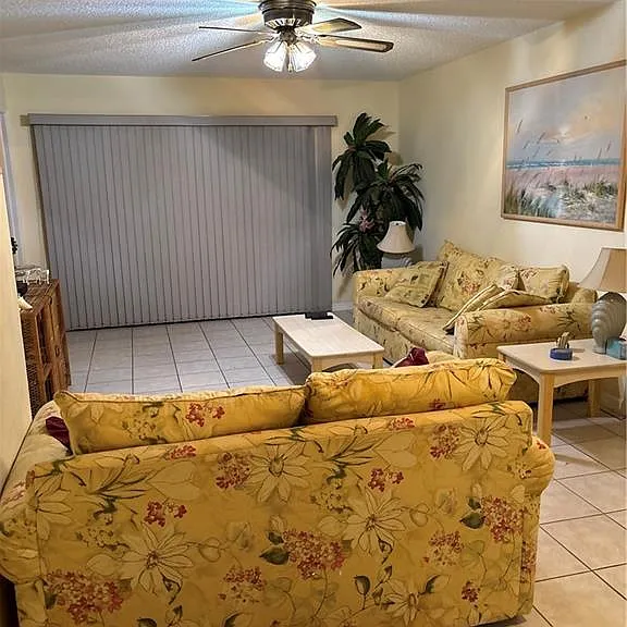 9285 Lake Park Dr #101 — Photo 8