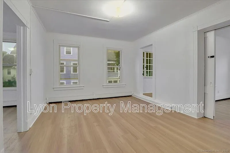 3 bed, 1.0 bath, $1,850 — Photo 2