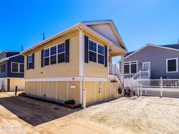 109 W Kingfisher Way, Lavallette, NJ 08735