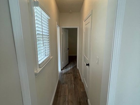 4th image of 524 Lincoln Ave APT 203