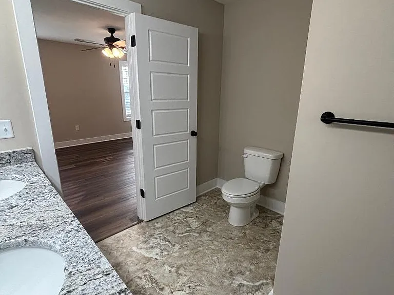235 Brook Cv — Photo 21