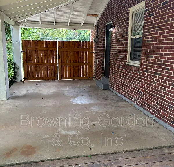 538 Fairlane Dr — Photo 18