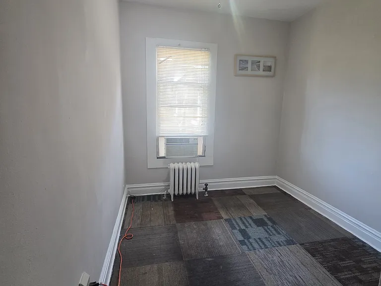 4006 Alder St #2R — Photo 5