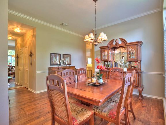 5th image of 3831 Hillbrook Dr