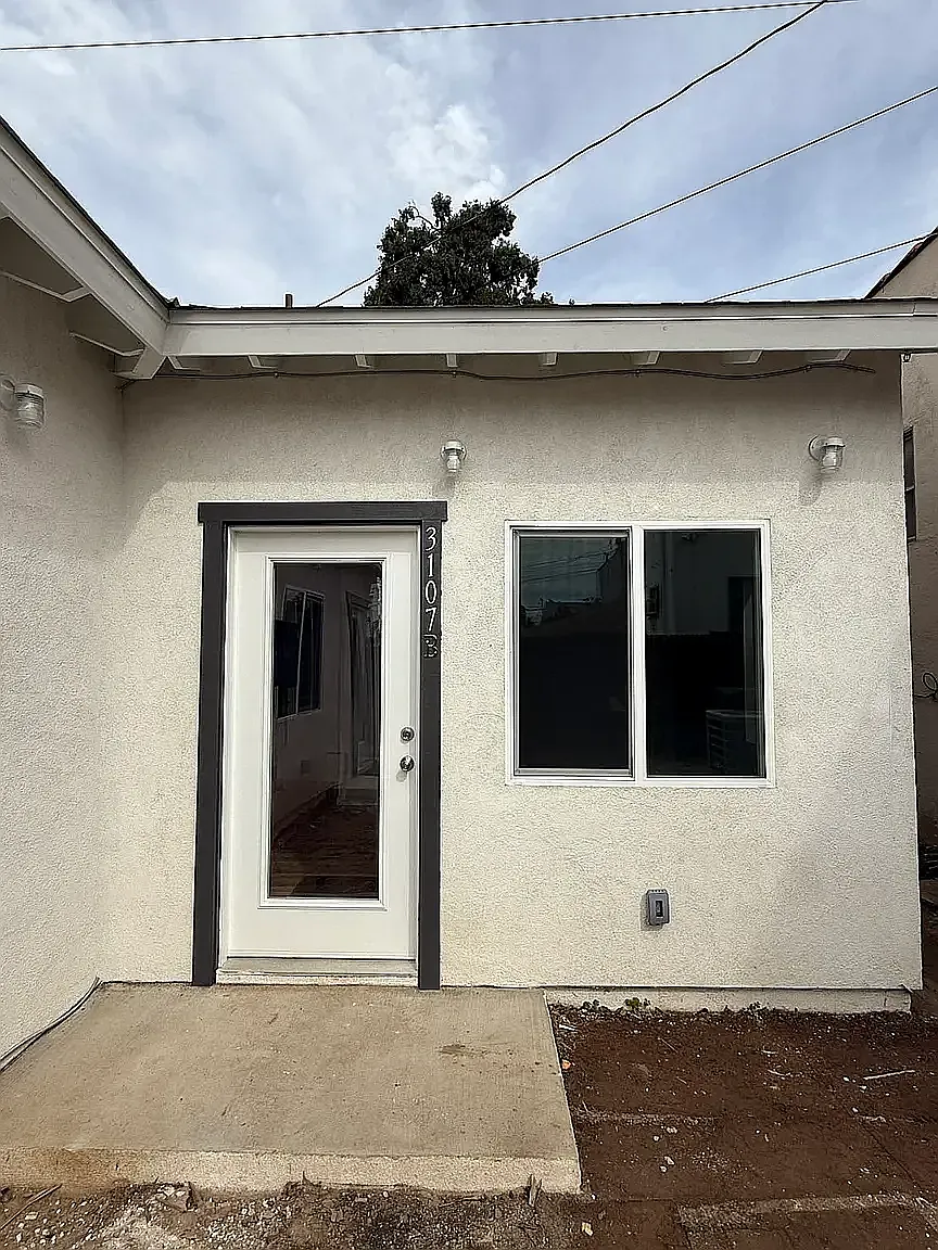 Building Photo - 3107 Sherwood Ave #B