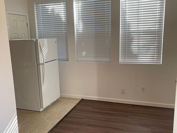 4th image of 2344 Chanate Rd