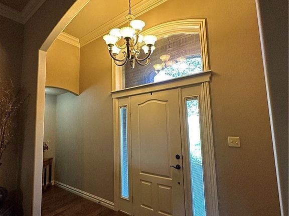5th image of 2130 Parkridge Dr