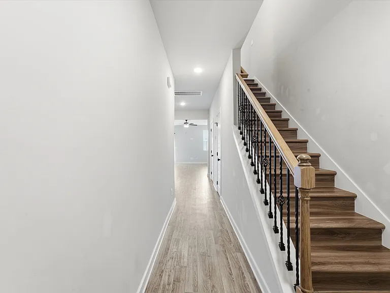 2226 Seahunter Ct — Photo 8