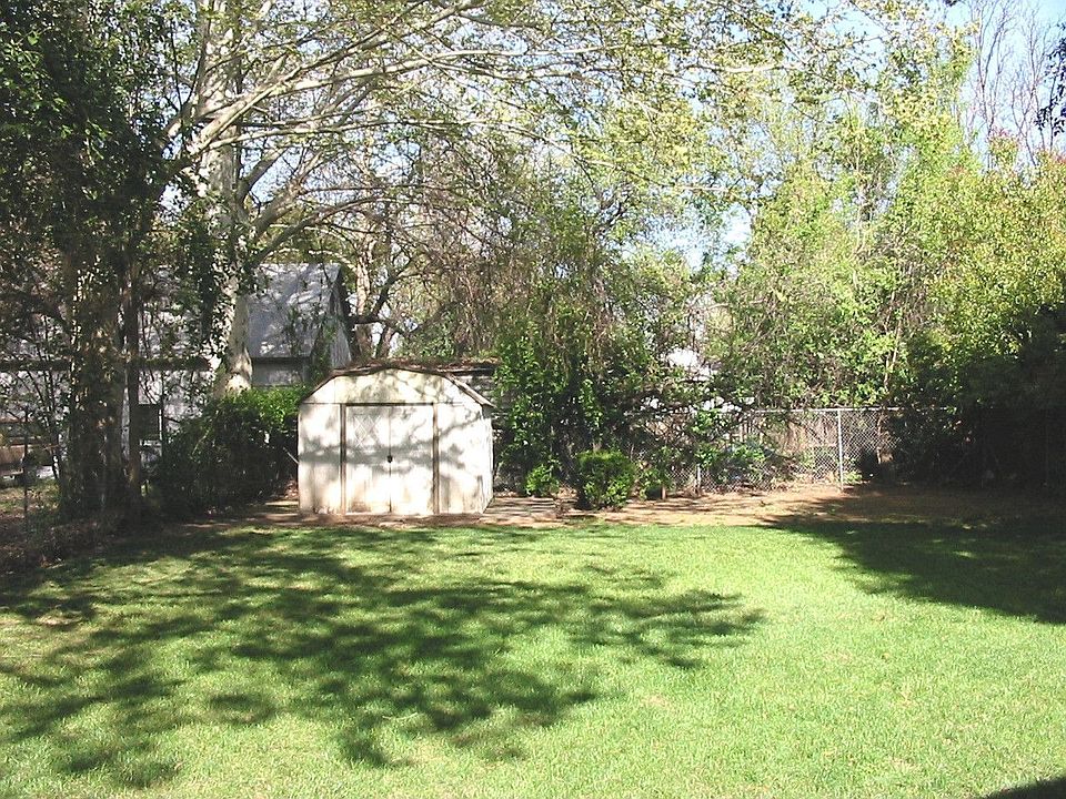 2nd image of 1734 Arcadian Ave