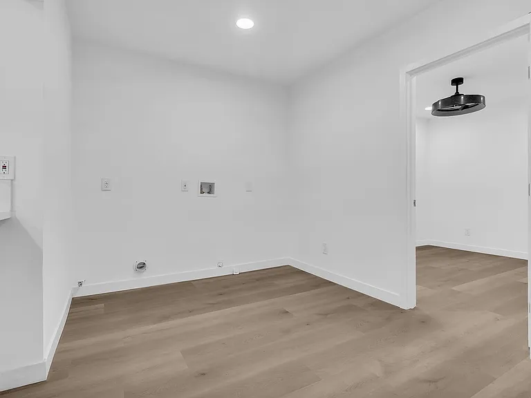 5518 Denker Ave — Photo 24