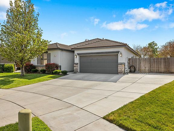 2nd image of 1623 Silvervale Street