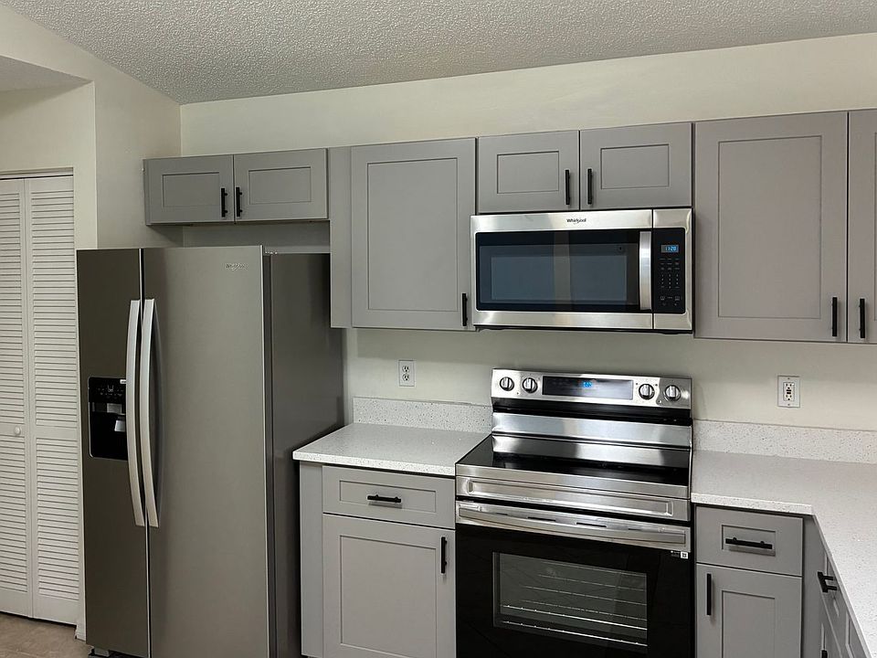 1st image of 933 Ponderosa Pine Ct