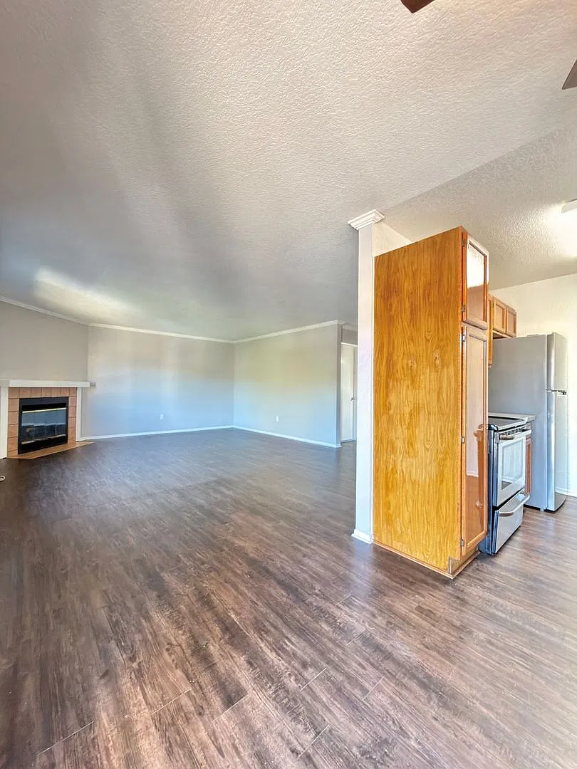 3861 Green — Photo 4