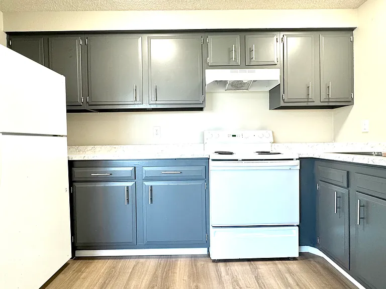 3829 Colby Ave #10 — Photo 5