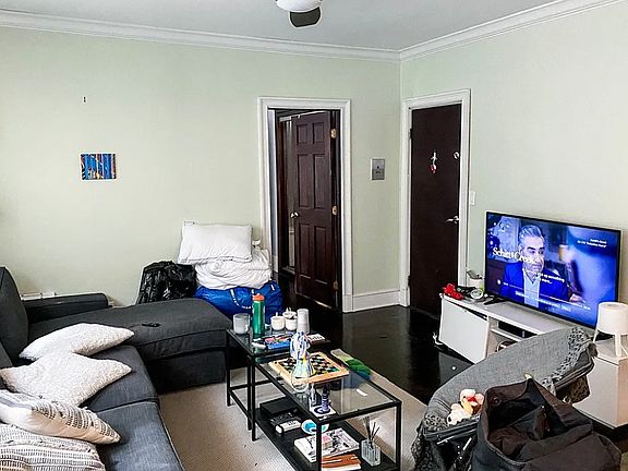 5th image of 5 Braemore Rd APT 8