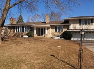 6216 Idylwood Ln, Edina, MN 55436
