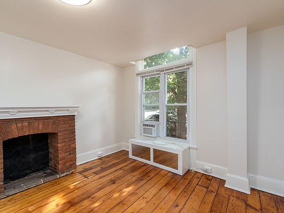 5th image of 8 S Ann St #1ST