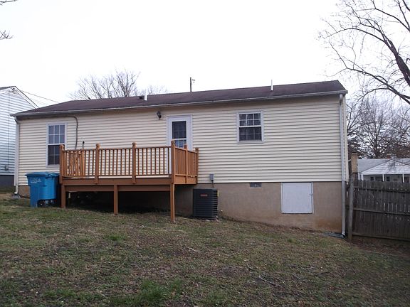 4th image of 2218 Byrd Ave NE