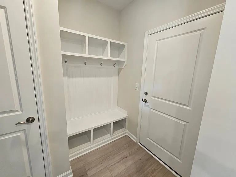 2215 Flatleaf Ct — Photo 21