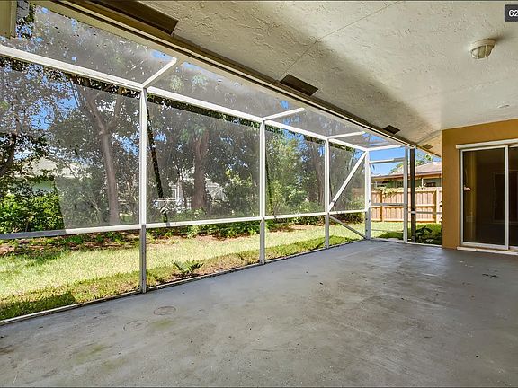 3rd image of 1251 Rowayton Cir