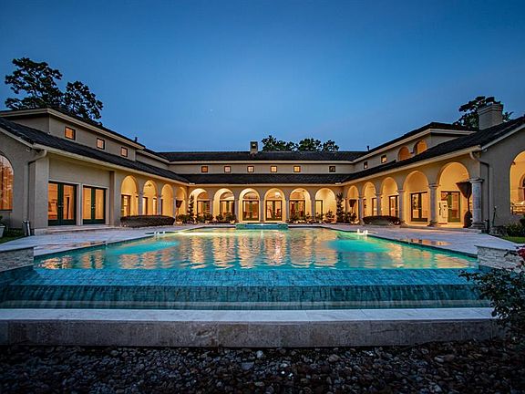 Welcome Home! Gorgeous veranda overlooking the infinity edge pool.