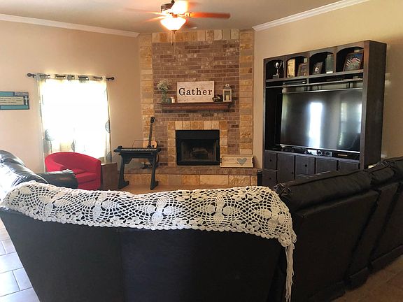 3rd image of 1057 Pheasant Cir