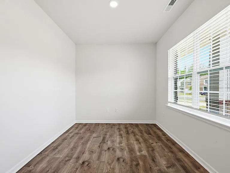 413 Tucana St — Photo 12