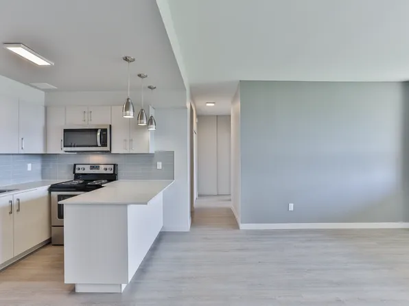 160, 170, 180 and 200 Chalkfarm Dr.