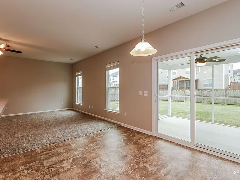 198 Weeping Cypress Dr — Photo 8