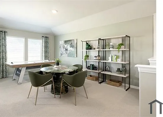 6 bed, 2790 sqft, $3,800 — Photo 4