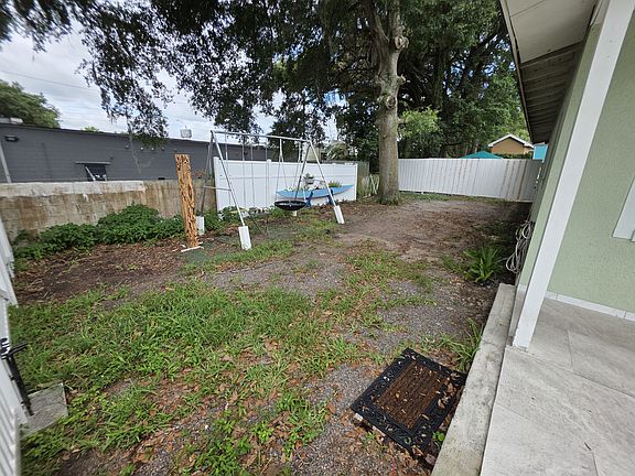 4th image of 310 S Ulysses Dr