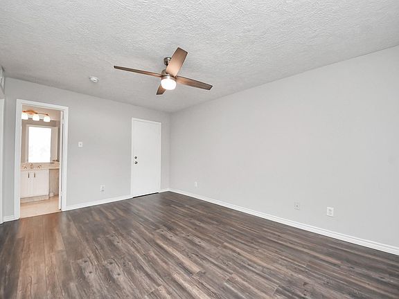 2nd image of 505 Westcott St APT 207